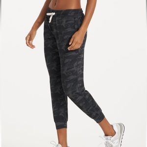 Vuori joggers